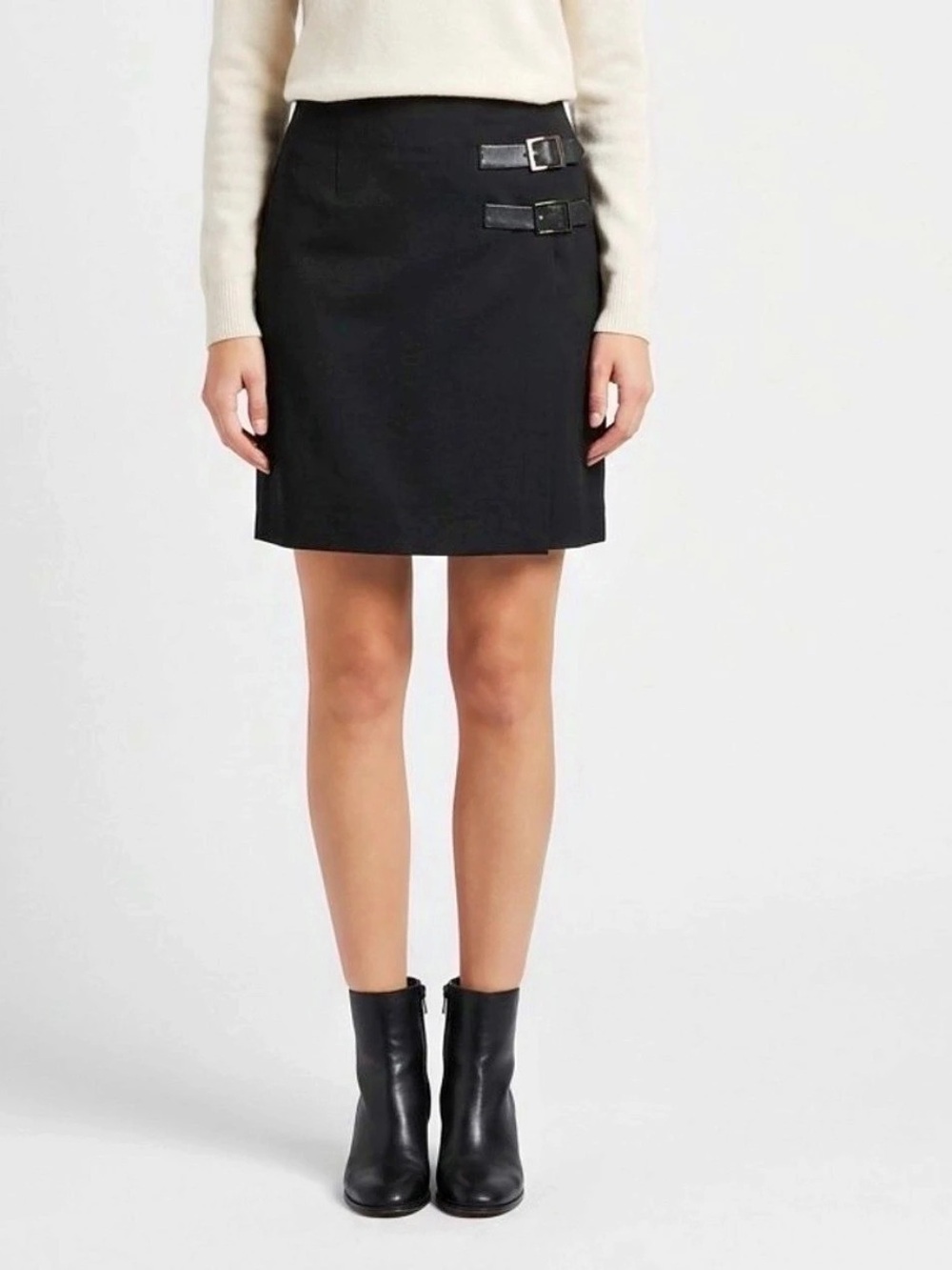 Saks Fifth Avenue Black Buckle Mini Skirt, Women’s 6